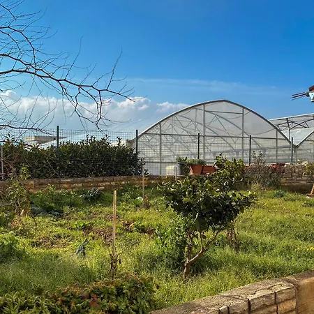 Gorgeous In With Wifi Apartman