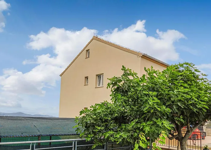 Gorgeous In With Wifi Apartman