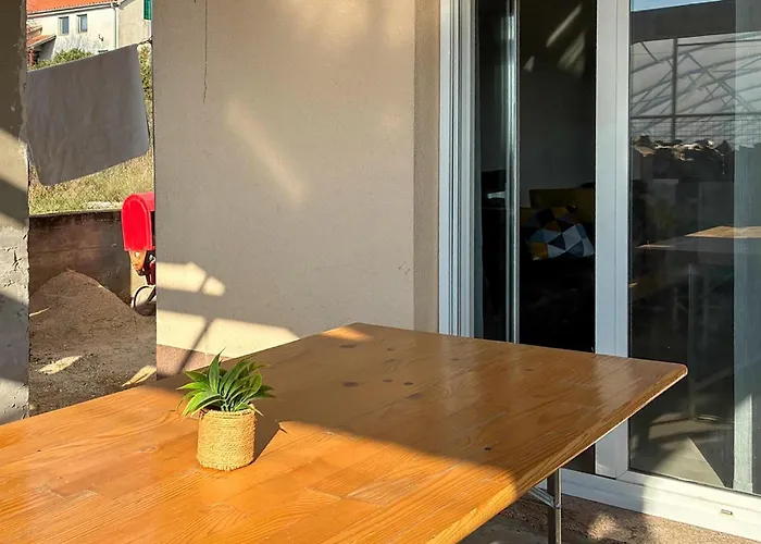 Gorgeous In With Wifi Apartman Zadar