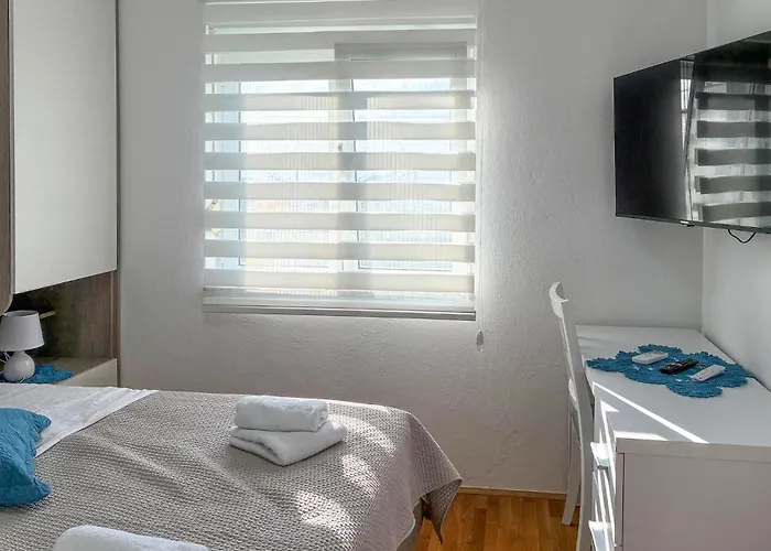 Gorgeous In With Wifi Apartman