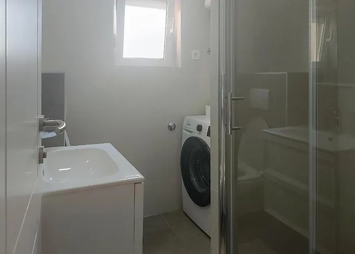 Gorgeous In With Wifi Apartman