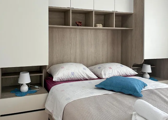 Gorgeous In With Wifi *