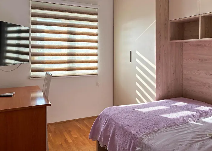 Gorgeous In With Wifi شقة زادار